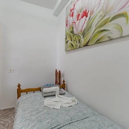 Sea View Paradise Palms