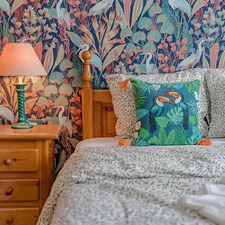 Апартаменты Sea View Paradise Palms *