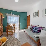 Sea View Paradise Palms 아파트 *